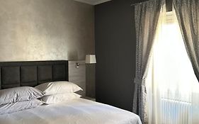 Prima Fila Premium Guest House